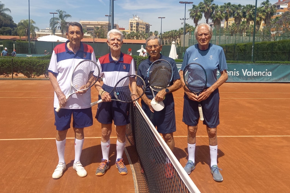 Tres equipos compiten por el ttulo de Campen de Espaa para mayores de 85 aos