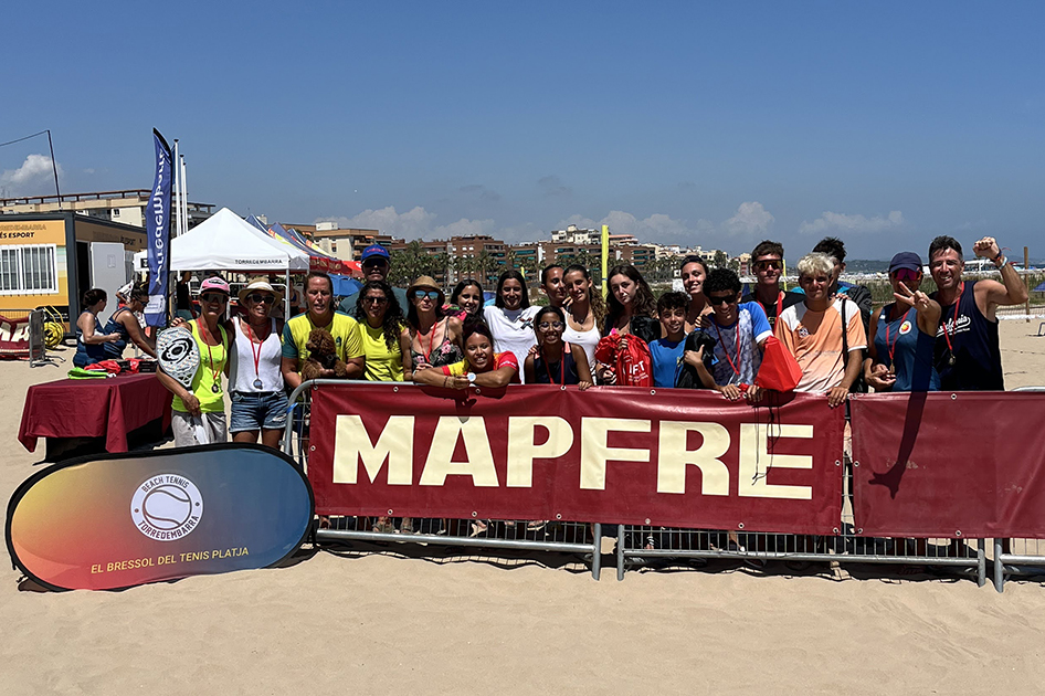 Torredembarra acoge una nueva cita de la Liga MAPFRE de Tenis Playa Torredembarra acoge una nueva cita de la Liga MAPFRE de Tenis Playa