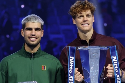 Alcaraz cede su primera final de las ATP Finals ante Sinner