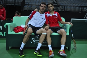 Roberto Bautista con David Ferrer, © RFET
