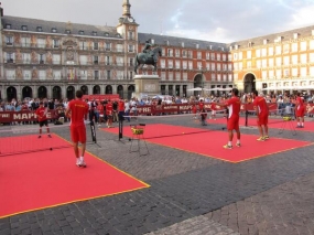 Clnic de la Seleccin Espaola Mapfre en la Plaza Mayor de Madrid, © RFET