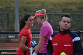 Lara Arruabarrena y Tita Torr, © RFET