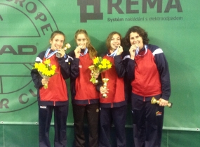 Seleccin Espaola Mafpre Infantil Femenina, medalla de bronce, © RFET