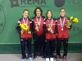 Seleccin Espaola Mafpre Infantil Femenina, medalla de bronce, © RFET