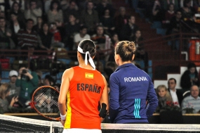 Silvia Soler y Simona Halep, © RFET