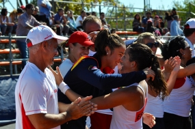 Lara Arruabarrena celebra el triunfo de la Seleccin Espaola Mapfre, © RFET