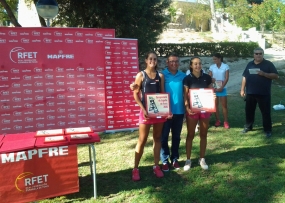 Campeonato de Espaa Cadete (SportClub Alicante) - Eva Guerrero y Paula Arias, campeonas dobles, © RFET