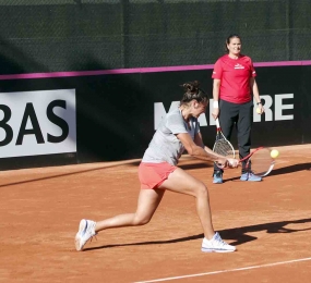 Sara Sorribes y Conchita Martnez, © RFET