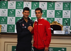 Albert Ramos y Novak Djokovic, © RFET