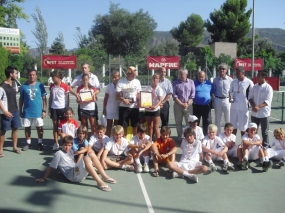 Foto de grupo de los premiados, © RFET