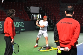 Rafael Nadal  junto a Albert Costa y Francis Roig, © RFET