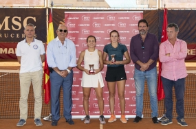 Campeona y finalista, © Foto: Álvaro Díaz / RFET