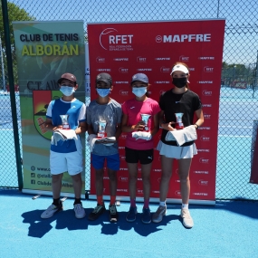 Campeones y finalistas, © Jess Estepa / RFET