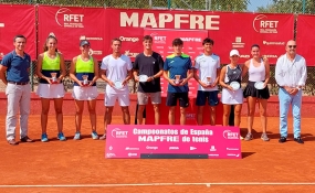 Campeones y finalistas de dobles, © RFET