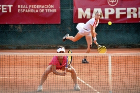 Arantxa Parra y Nuria Llagostera, © RFET