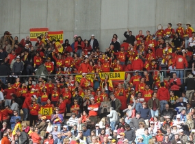 La aficin espaola animando en la grada, © RFET