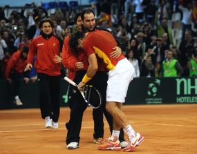 Albert Costa felicita a Rafael Nadal por su triunfo, © RFET