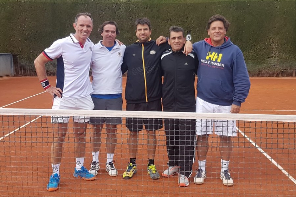 El CC Villa de Madrid revalida el título de Campeón de España Masculino +50 ante el RCT Barcelona-1899 El CC Villa de Madrid revalida el título de Campeón de España Masculino +50 ante el RCT Barcelona-1899