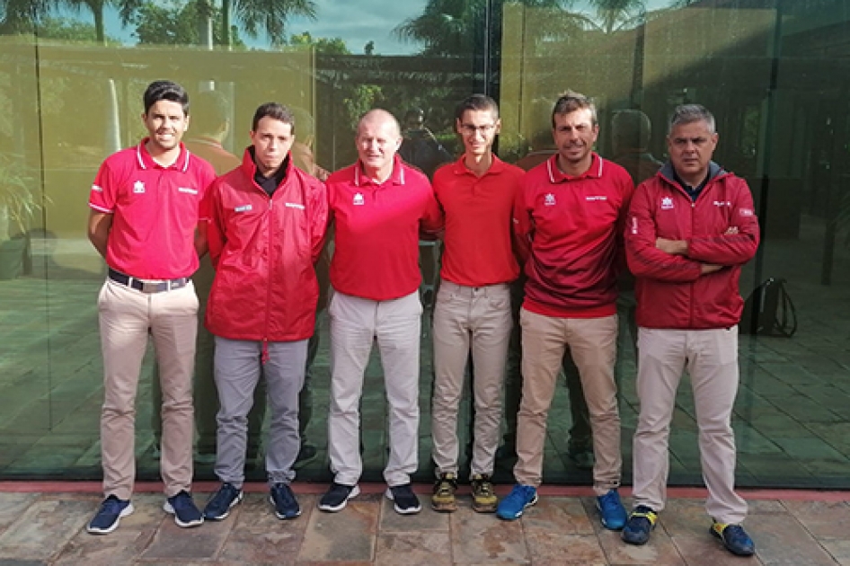 Equipo arbitral en el ltimo torneo ITF del ao en Telde