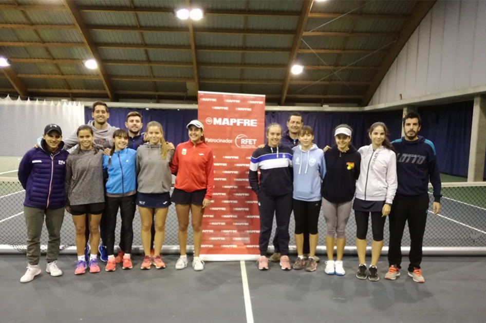 Última concentración de la RFET con jugadoras juveniles en el CAR de Sant Cugat Última concentración de la RFET con jugadoras juveniles en el CAR de Sant Cugat