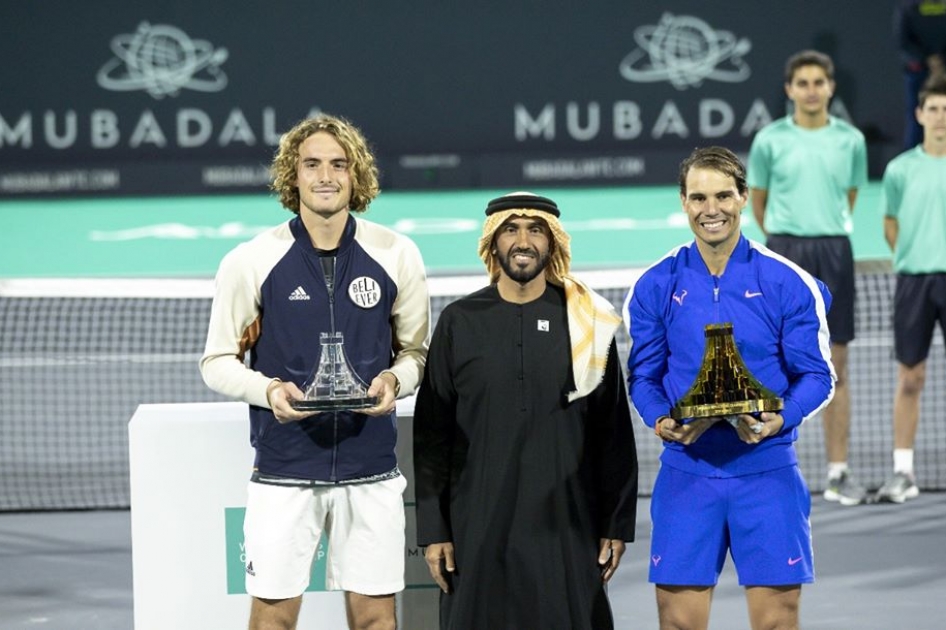Nadal arranca la pretemporada ganando la exhibición de Abu Dhabi ante Tsitsipas