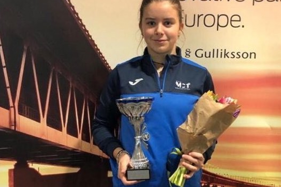 La granadina Ariana Geerlings se estrena en el circuito mundial jnior ganando en Suecia