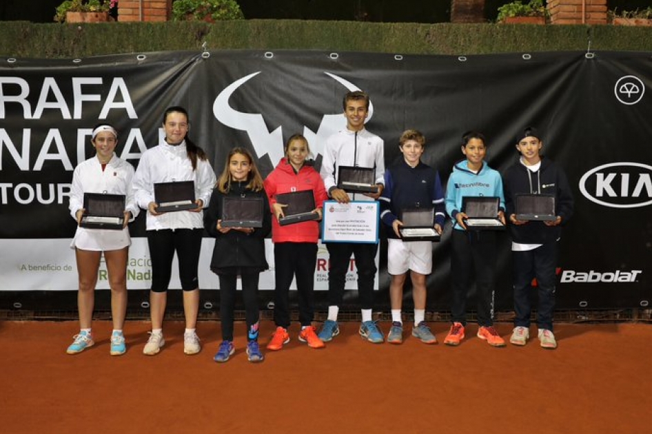 El “Rafa Nadal Tour by MAPFRE” arranca en Barcelona con victorias de Rafael Segado, Cristina Ramos, Enrique Carrascosa y Martina Medina El “Rafa Nadal Tour by MAPFRE” arranca en Barcelona con victorias de Rafael Segado, Cristina Ramos, Enrique Carrascosa y Martina Medina