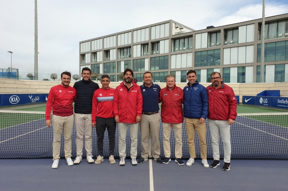 Equipo arbitral en los torneos ITF femeninos de Manacor Equipo arbitral en los torneos ITF femeninos de Manacor