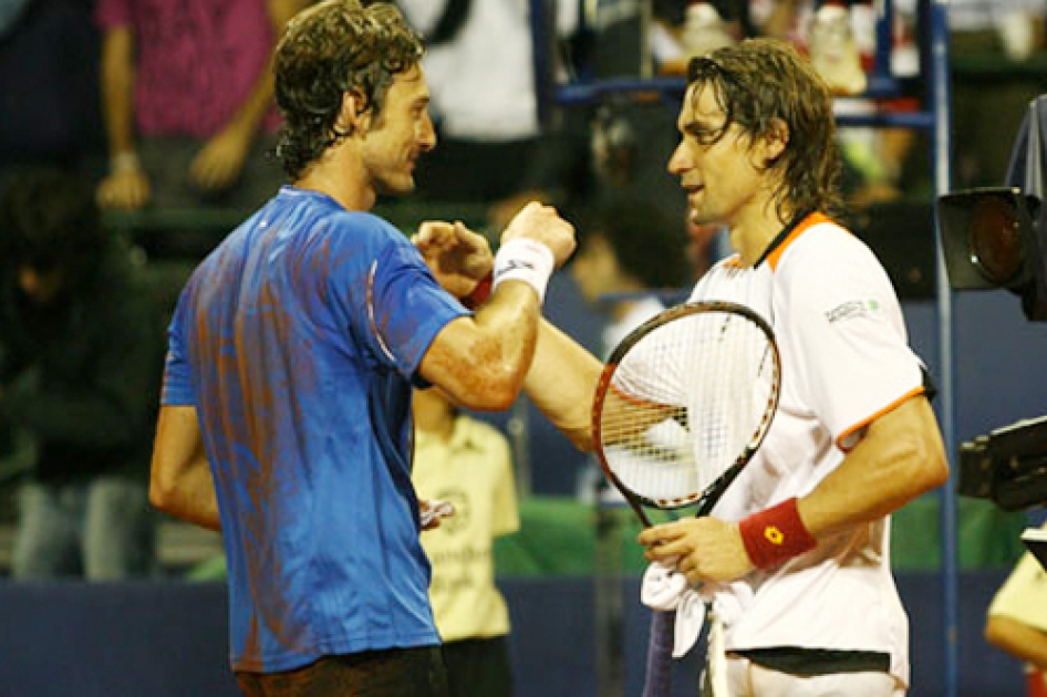 Ferrero encadena un nuevo triunfo en Buenos Aires tras superar a Ferrer en una gran final