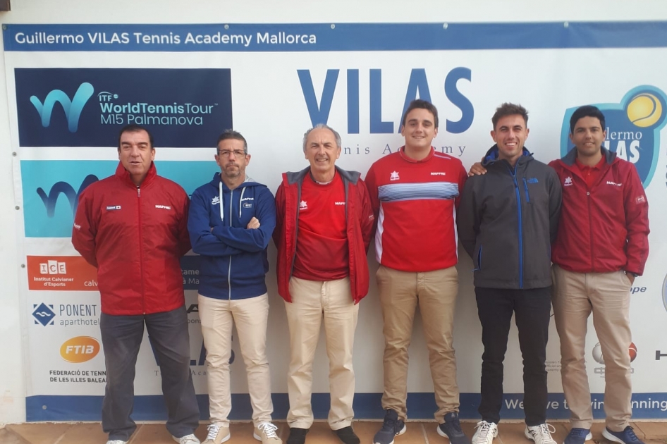 Equipo arbitral del torneo ITF masculino de Calviá
