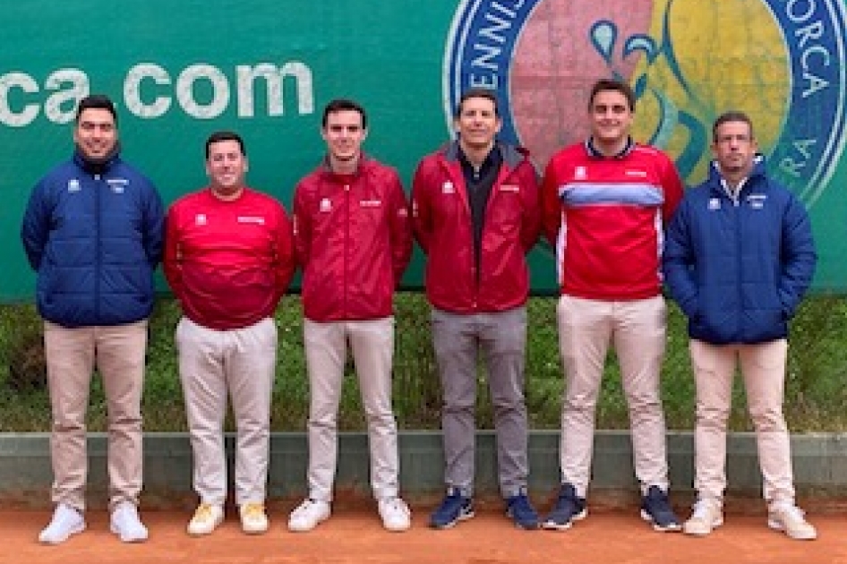 Equipo arbitral en el torneo internacional masculino de Paguera
