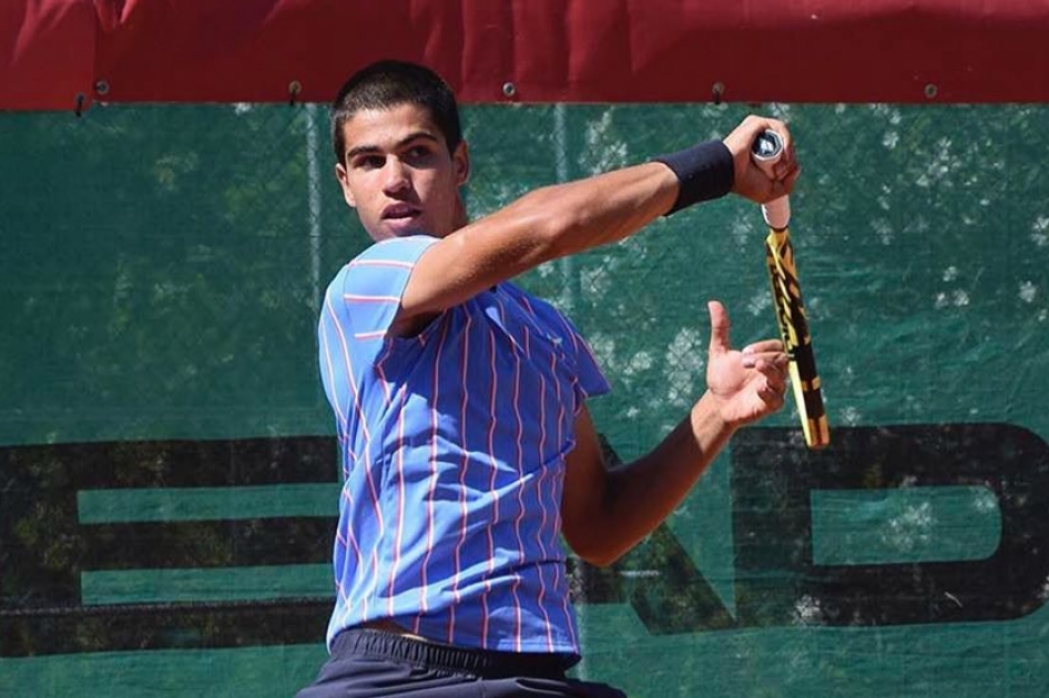 Carlos Alcaraz y Bernabé Zapata jugarán la final de la Liga MAPFRE Carlos Alcaraz y Bernabé Zapata jugarán la final de la Liga MAPFRE