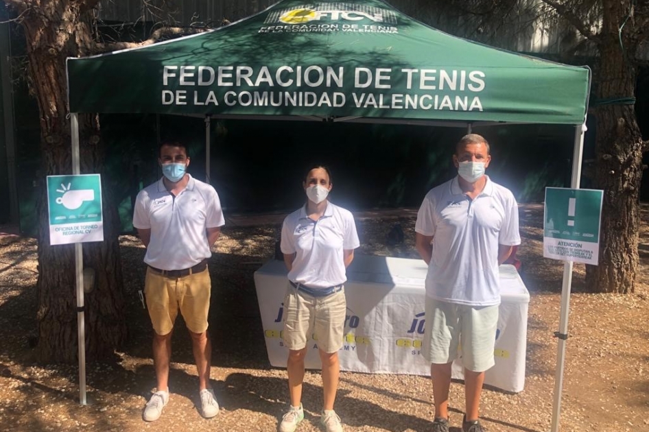 Equipo arbitral del Campeonato Jnior e Infantil de la Comunidad Valenciana