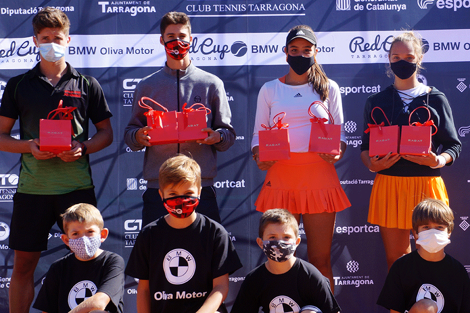 Carolina Gómez y Xavier Matas se llevan el triunfo en el internacional júnior de Tarragona Carolina Gómez y Xavier Matas se llevan el triunfo en el internacional júnior de Tarragona