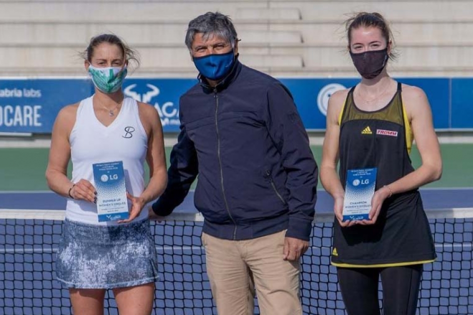 Yvonne Cavallé se ve superada por la suiza Simona Waltert en su segunda final en Manacor Yvonne Cavallé se ve superada por la suiza Simona Waltert en su segunda final en Manacor