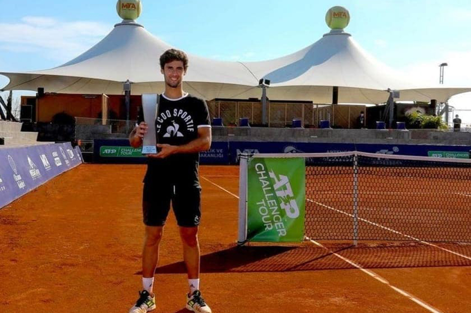 Triunfo de Taberner en el segundo Challenger de Antalya ante Munar y final de Zapata en Quimper