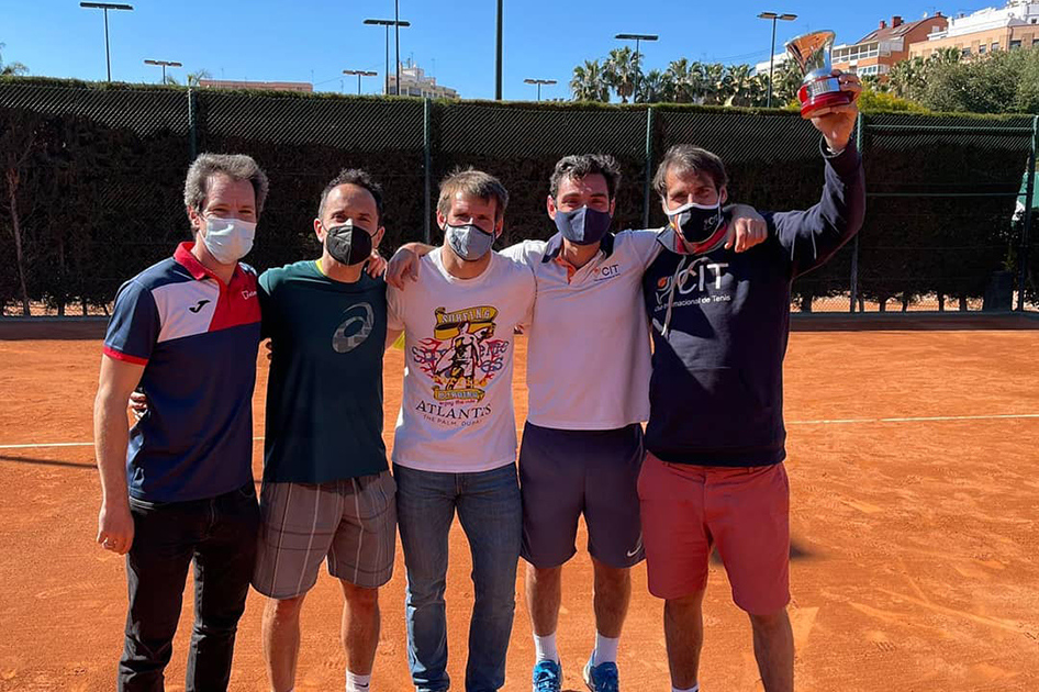 El Club Internacional de Tenis conquista el ttulo de Campen de Espaa Masculino +40 aplazado en 2020