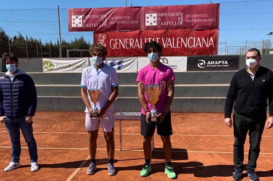 Triunfo de Daniel Rincón en el júnior de Benicarló donde Daniel Mérida y Claudia de las Heras son finalistas Triunfo de Daniel Rincón en el júnior de Benicarló donde Daniel Mérida y Claudia de las Heras son finalistas