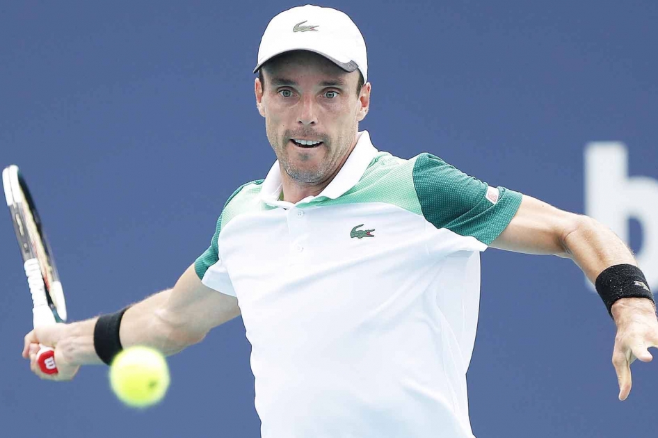 Bautista se queda a las puertas de la final del Miami Open Bautista se queda a las puertas de la final del Miami Open