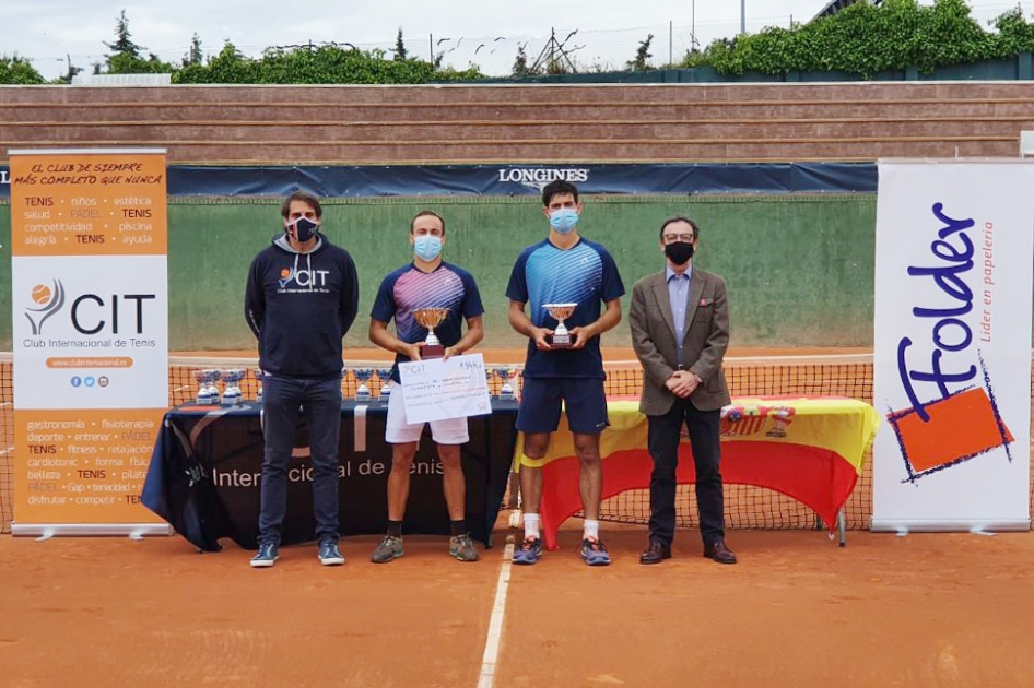 El suizo Johan Nikles sorprende a los favoritos en el internacional de Majadahonda El suizo Johan Nikles sorprende a los favoritos en el internacional de Majadahonda