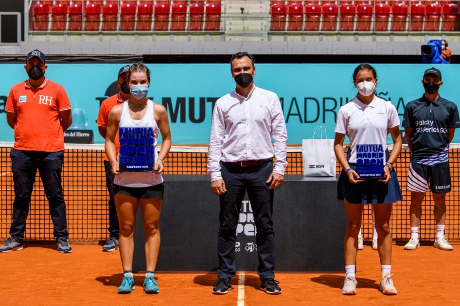 Alejandro Juan y Marta Soriano dominan la fase final del Mutua Madrid Open Sub'16 Alejandro Juan y Marta Soriano dominan la fase final del Mutua Madrid Open Sub'16