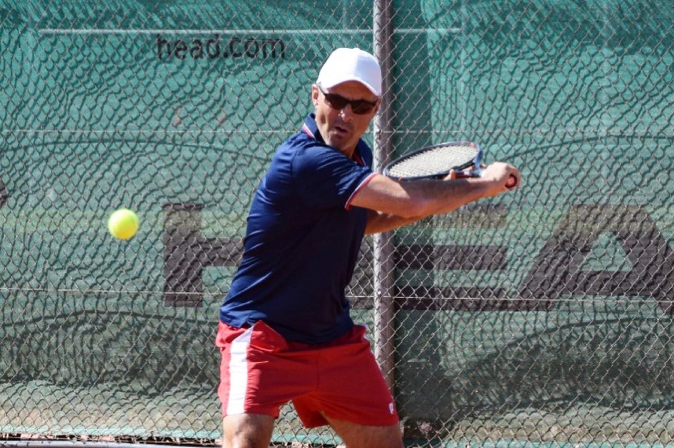 Dominio espaol en el torneo de veteranos de Villena