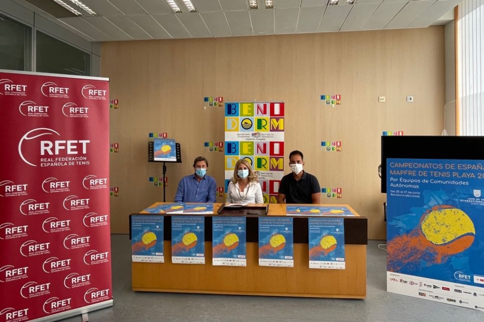 La primera edición del Campeonato de España MAPFRE de Tenis Playa por CCAA se presenta en Benidorm La primera edición del Campeonato de España MAPFRE de Tenis Playa por CCAA se presenta en Benidorm