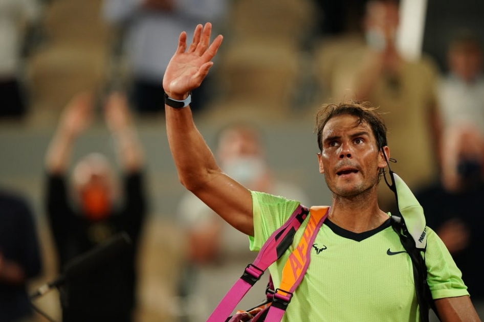 Nadal se ve superado por Djokovic en las semifinales de Roland Garros Nadal se ve superado por Djokovic en las semifinales de Roland Garros