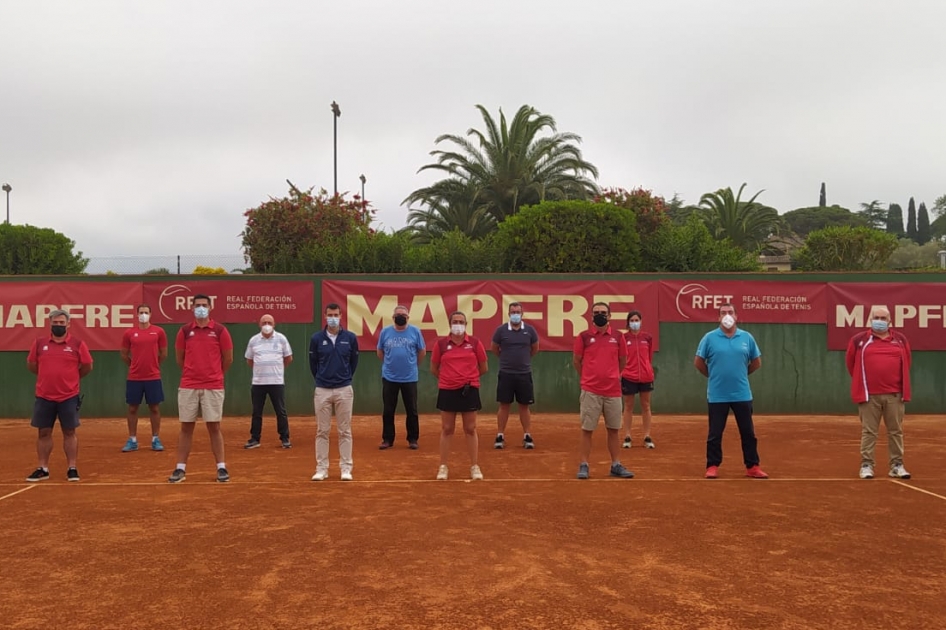 Equipo arbitral en los Campeonatos de España MAPFRE de Tenis Veteranos/as