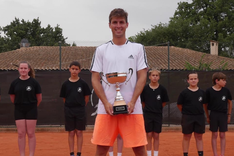 Tercer ttulo del ao para lvaro Lpez San Martn en Grasse