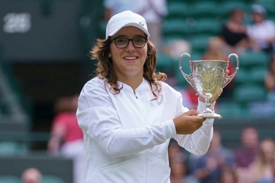 Ane Mintegi hace historia al convertirse en la primera española campeona júnior de Wimbledon Ane Mintegi hace historia al convertirse en la primera española campeona júnior de Wimbledon