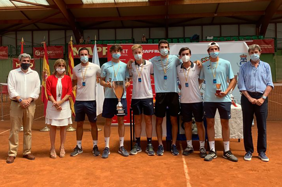 El CT Valencia firma el primer doblete en el Campeonato de Espaa MAPFRE de Tenis Jnior por Equipos