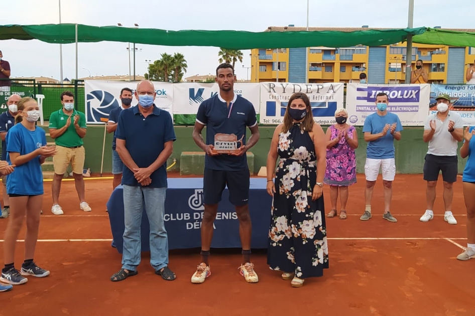 El dominicano Nick Hardt se lleva el internacional ITF de Dnia