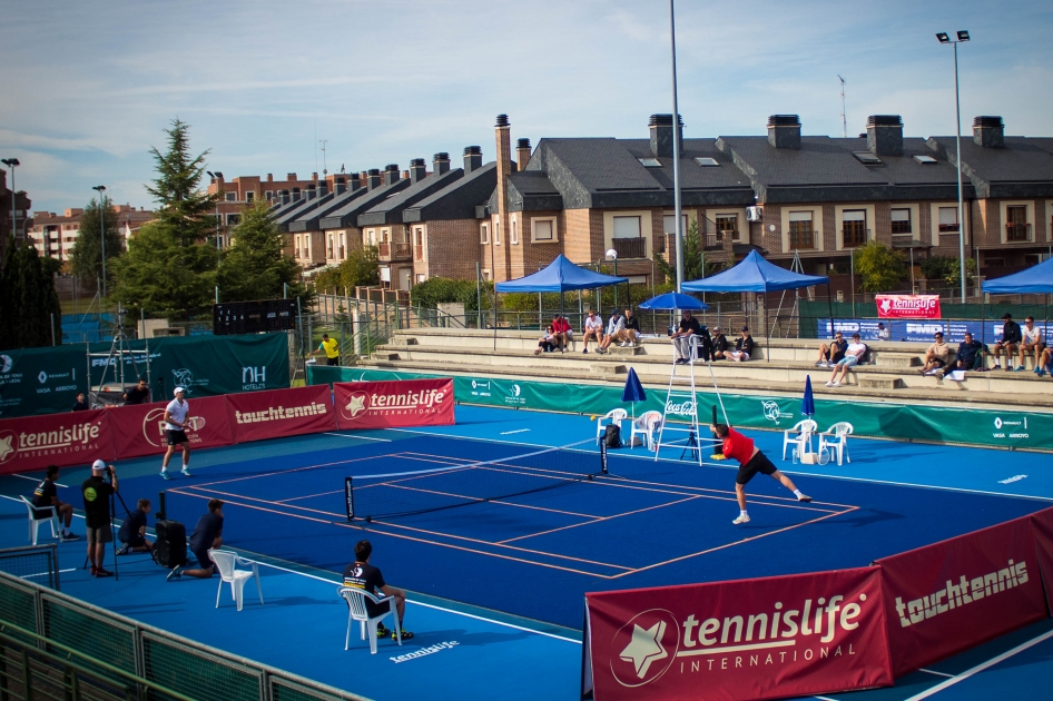 La nueva Liga MAPFRE de touchtennis iza el teln este mes de agosto en Barcelona